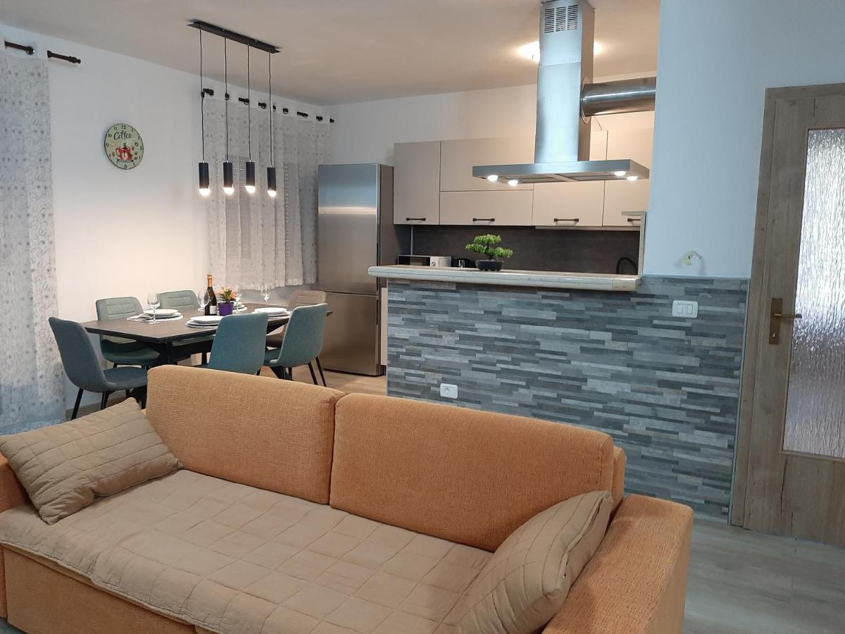 Apartma Kanal Bagian luar foto